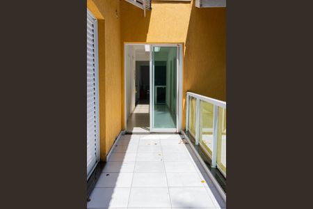 Casa de condomínio para alugar com 350m², 4 quartos e 4 vagas Casa de condomínio para alugar com 350m², 4 quartos e 4 vagasVaranda Quarto 1