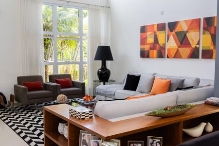 Casa de condomínio para alugar com 350m², 4 quartos e 4 vagas Casa de condomínio para alugar com 350m², 4 quartos e 4 vagasSala