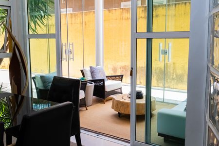 Casa de condomínio para alugar com 350m², 4 quartos e 4 vagas Casa de condomínio para alugar com 350m², 4 quartos e 4 vagasSala de Jantar