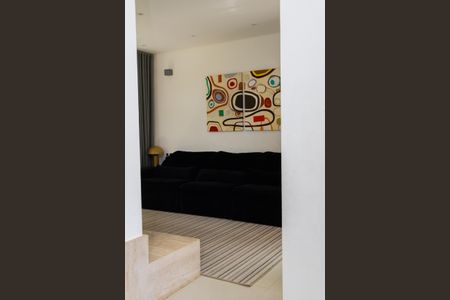 Casa de condomínio para alugar com 350m², 4 quartos e 4 vagas Casa de condomínio para alugar com 350m², 4 quartos e 4 vagasSala