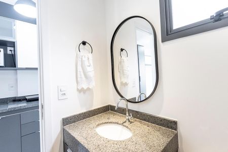 Studio para alugar com 27m², 1 quarto e sem vaga Studio para alugar com 27m², 1 quarto e sem vagaBanheiro