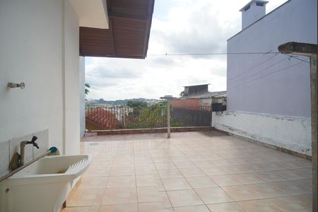 Casa à venda com 153m², 3 quartos e 2 vagas Casa à venda com 153m², 3 quartos e 2 vagasVaranda da Sala