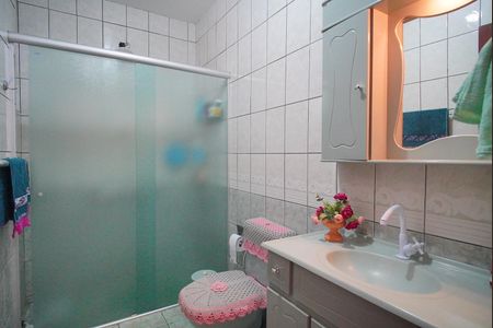 Casa à venda com 153m², 3 quartos e 2 vagas Casa à venda com 153m², 3 quartos e 2 vagasBanheiro