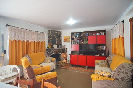 Casa à venda com 153m², 3 quartos e 2 vagas Casa à venda com 153m², 3 quartos e 2 vagasSala/Cozinha