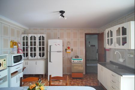 Casa à venda com 153m², 3 quartos e 2 vagas Casa à venda com 153m², 3 quartos e 2 vagasSala/Cozinha