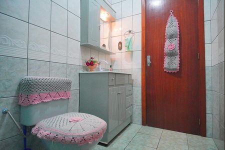 Casa à venda com 153m², 3 quartos e 2 vagas Casa à venda com 153m², 3 quartos e 2 vagasBanheiro