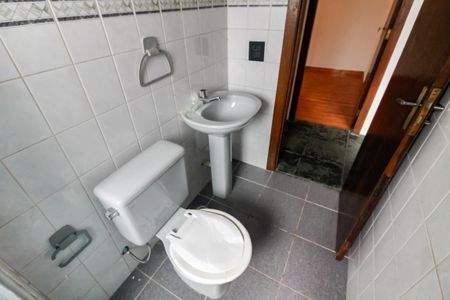 Apartamento à venda com 67m², 2 quartos e 1 vaga Apartamento à venda com 67m², 2 quartos e 1 vagaBanheiro