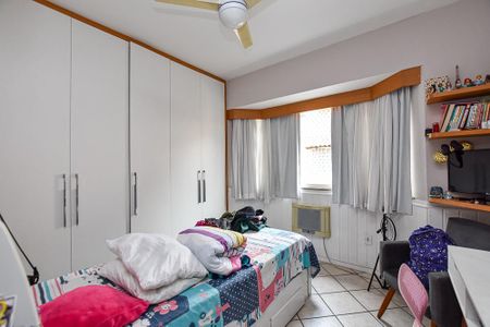 Casa à venda com 170m², 3 quartos e 2 vagas Casa à venda com 170m², 3 quartos e 2 vagasQuarto 2