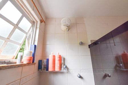 Casa à venda com 170m², 3 quartos e 2 vagas Casa à venda com 170m², 3 quartos e 2 vagasBanheiro da Suíte