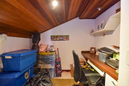 Casa à venda com 170m², 3 quartos e 2 vagas Casa à venda com 170m², 3 quartos e 2 vagasQuarto 3 - escritório