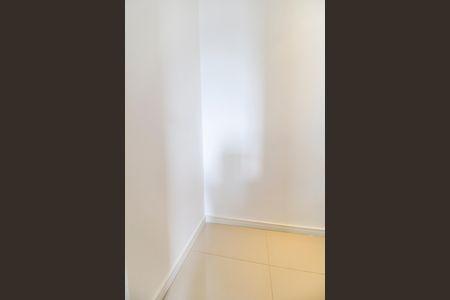 Apartamento à venda com 83m², 2 quartos e 2 vagas Apartamento à venda com 83m², 2 quartos e 2 vagasLavabo