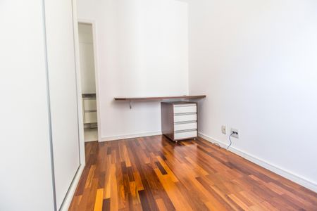 Apartamento à venda com 83m², 2 quartos e 2 vagas Apartamento à venda com 83m², 2 quartos e 2 vagasSuíte 2