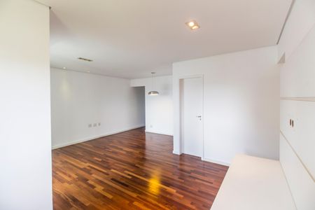 Apartamento à venda com 83m², 2 quartos e 2 vagas Apartamento à venda com 83m², 2 quartos e 2 vagasSala de TV