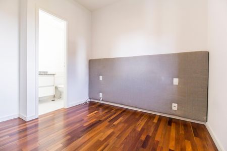 Apartamento à venda com 83m², 2 quartos e 2 vagas Apartamento à venda com 83m², 2 quartos e 2 vagasSuíte 1