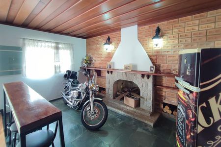 Casa à venda com 178m², 3 quartos e 2 vagas Casa à venda com 178m², 3 quartos e 2 vagasSala de Estar