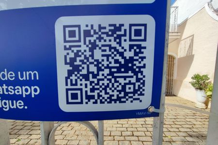 Casa à venda com 178m², 3 quartos e 2 vagas Casa à venda com 178m², 3 quartos e 2 vagasPLACA INSTALADA NA FACHADA