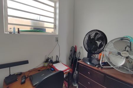 Casa à venda com 178m², 3 quartos e 2 vagas Casa à venda com 178m², 3 quartos e 2 vagasQuarto 4
