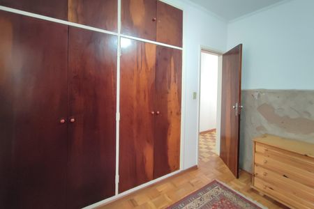 Casa à venda com 178m², 3 quartos e 2 vagas Casa à venda com 178m², 3 quartos e 2 vagasQuarto 2