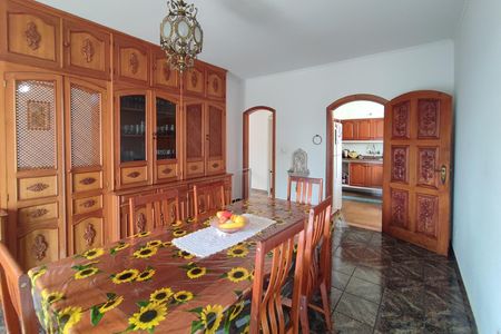 Casa à venda com 178m², 3 quartos e 2 vagas Casa à venda com 178m², 3 quartos e 2 vagasCopa