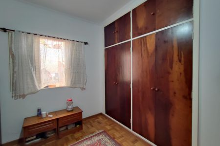 Casa à venda com 178m², 3 quartos e 2 vagas Casa à venda com 178m², 3 quartos e 2 vagasQuarto 2