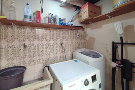 Casa à venda com 178m², 3 quartos e 2 vagas Casa à venda com 178m², 3 quartos e 2 vagasÁrea de Serviço