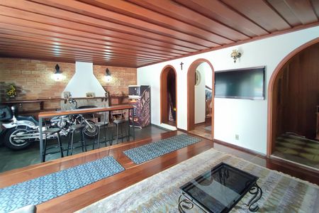 Casa à venda com 178m², 3 quartos e 2 vagas Casa à venda com 178m², 3 quartos e 2 vagasSala de Estar