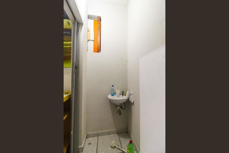 Casa à venda com 250m², 4 quartos e 3 vagas Casa à venda com 250m², 4 quartos e 3 vagasBanheiro de serviço