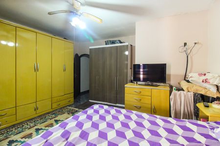 Casa à venda com 250m², 4 quartos e 3 vagas Casa à venda com 250m², 4 quartos e 3 vagasQuarto 1