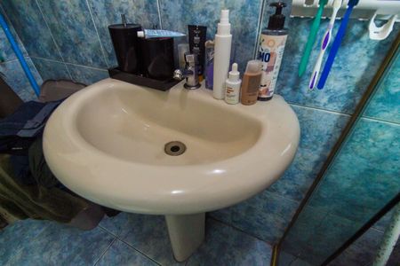 Casa à venda com 250m², 4 quartos e 3 vagas Casa à venda com 250m², 4 quartos e 3 vagasBanheiro 1