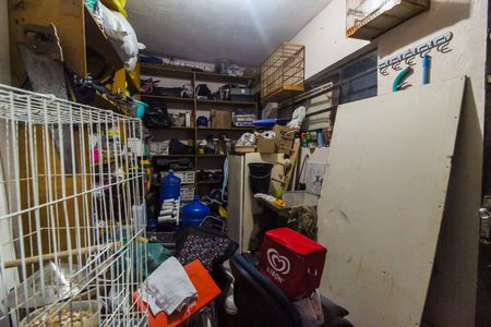 Casa à venda com 250m², 4 quartos e 3 vagas Casa à venda com 250m², 4 quartos e 3 vagasÁrea de Serviço