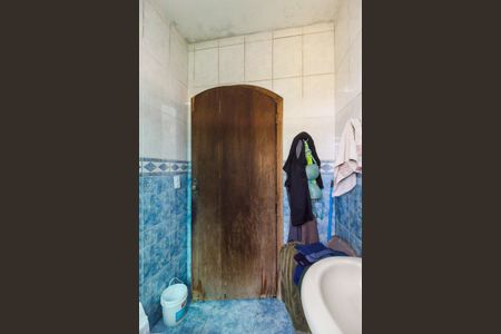 Casa à venda com 250m², 4 quartos e 3 vagas Casa à venda com 250m², 4 quartos e 3 vagasBanheiro 1