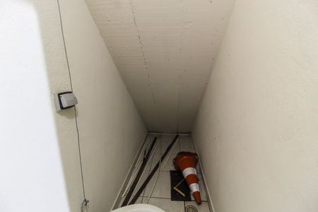 Casa à venda com 250m², 4 quartos e 3 vagas Casa à venda com 250m², 4 quartos e 3 vagasBanheiro de serviço