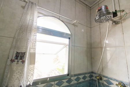 Casa à venda com 250m², 4 quartos e 3 vagas Casa à venda com 250m², 4 quartos e 3 vagasBanheiro 1