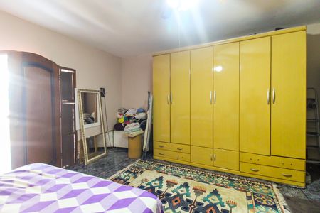 Casa à venda com 250m², 4 quartos e 3 vagas Casa à venda com 250m², 4 quartos e 3 vagasQuarto 1