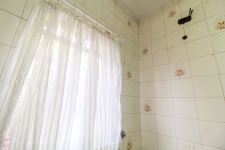 Casa à venda com 250m², 4 quartos e 3 vagas Casa à venda com 250m², 4 quartos e 3 vagasBanheiro 2