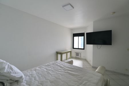 Apartamento para alugar com 180m², 4 quartos e 2 vagas Apartamento para alugar com 180m², 4 quartos e 2 vagasQuarto Suíte 2