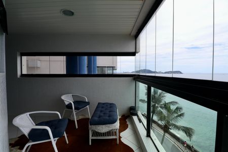 Apartamento para alugar com 180m², 4 quartos e 2 vagas Apartamento para alugar com 180m², 4 quartos e 2 vagasVaranda