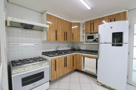Apartamento para alugar com 180m², 4 quartos e 2 vagas Apartamento para alugar com 180m², 4 quartos e 2 vagasCozinha