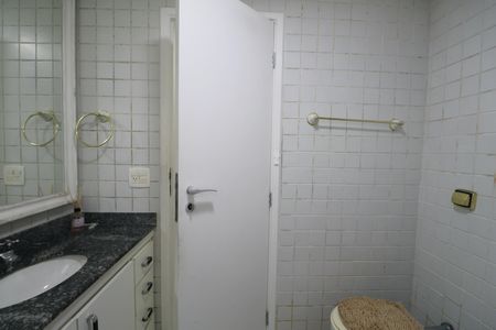 Apartamento para alugar com 180m², 4 quartos e 2 vagas Apartamento para alugar com 180m², 4 quartos e 2 vagasBanheiro Suíte 3