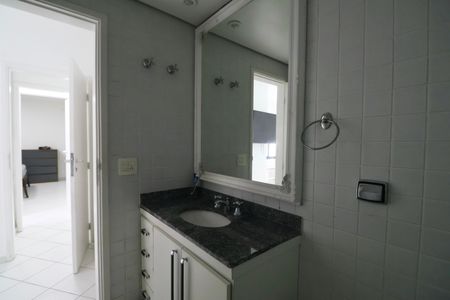 Apartamento para alugar com 180m², 4 quartos e 2 vagas Apartamento para alugar com 180m², 4 quartos e 2 vagasBanheiro Suíte 2