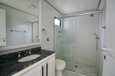 Apartamento para alugar com 180m², 4 quartos e 2 vagas Apartamento para alugar com 180m², 4 quartos e 2 vagasBanheiro Suíte 2