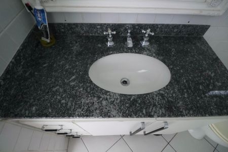 Apartamento para alugar com 180m², 4 quartos e 2 vagas Apartamento para alugar com 180m², 4 quartos e 2 vagasBanheiro Suíte 2