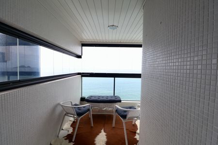 Apartamento para alugar com 180m², 4 quartos e 2 vagas Apartamento para alugar com 180m², 4 quartos e 2 vagasVaranda