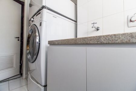 Apartamento à venda com 94m², 3 quartos e 1 vaga Apartamento à venda com 94m², 3 quartos e 1 vagaÁrea de Serviço