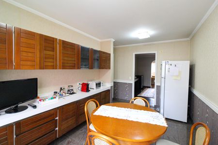 Apartamento para alugar com 237m², 5 quartos e 2 vagas Apartamento para alugar com 237m², 5 quartos e 2 vagasCopa