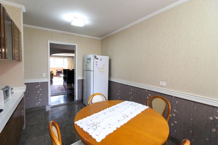 Apartamento para alugar com 237m², 5 quartos e 2 vagas Apartamento para alugar com 237m², 5 quartos e 2 vagasCopa