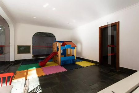 Apartamento para alugar com 237m², 5 quartos e 2 vagas Apartamento para alugar com 237m², 5 quartos e 2 vagasPlayground