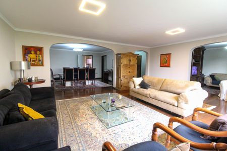 Apartamento para alugar com 237m², 5 quartos e 2 vagas Apartamento para alugar com 237m², 5 quartos e 2 vagasSala