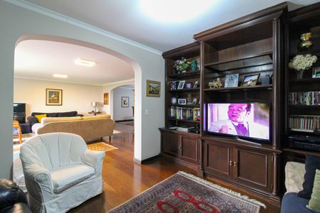 Apartamento para alugar com 237m², 5 quartos e 2 vagas Apartamento para alugar com 237m², 5 quartos e 2 vagasSala de TV