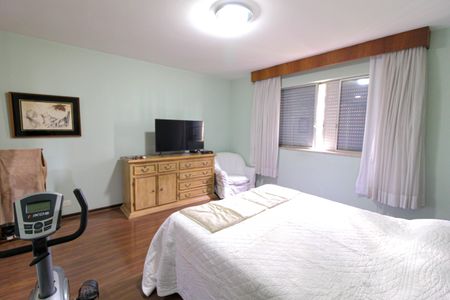 Apartamento para alugar com 237m², 5 quartos e 2 vagas Apartamento para alugar com 237m², 5 quartos e 2 vagasSuíte 1